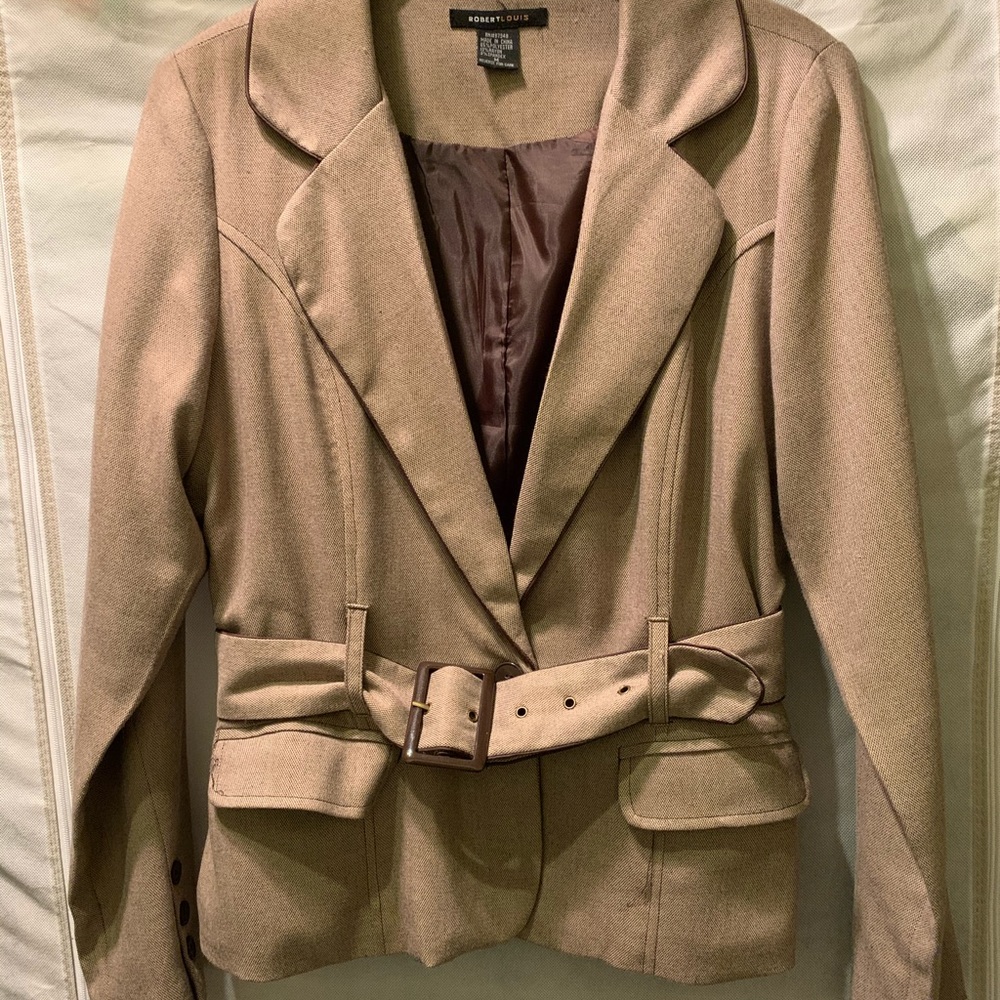 3/$20- Robert Louis Coordinating jacket and skirt